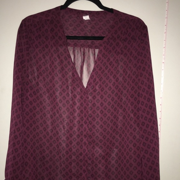 Merlot/Burgundy Diamond Pattern Button Down Blouse - Picture 2 of 12